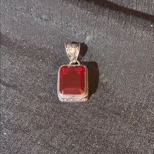 Elegant 925 Silver and Red Garnet Gemstone Pendant Necklace